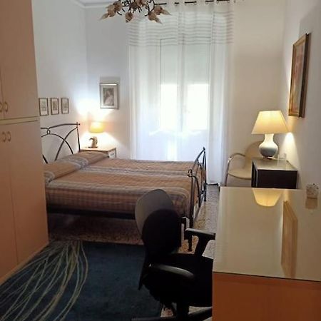 Appartamento Zona Centro Foce Genua Buitenkant foto